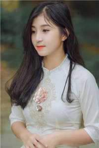 完整版阅读逃荒圣女，冰冷暴君总想图谋不轨