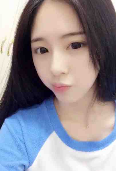 完整文本身为主角，我除了女帝老婆一无所有