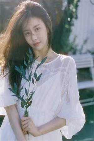 穿成暴君女儿，爹爹靠读心反败为胜长篇小说阅读