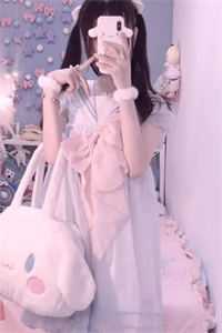 精品全集小师妹开始修炼后，全宗门怕了