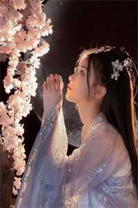 我有99个大佬师父，下山即无敌在线阅读