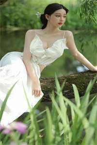 闪婚军少，躺赢当团宠