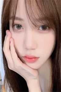 女学生一哭,霍总轻声细哄