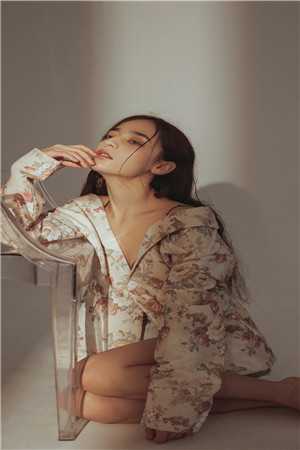 穿成暴君女儿，爹爹靠读心反败为胜