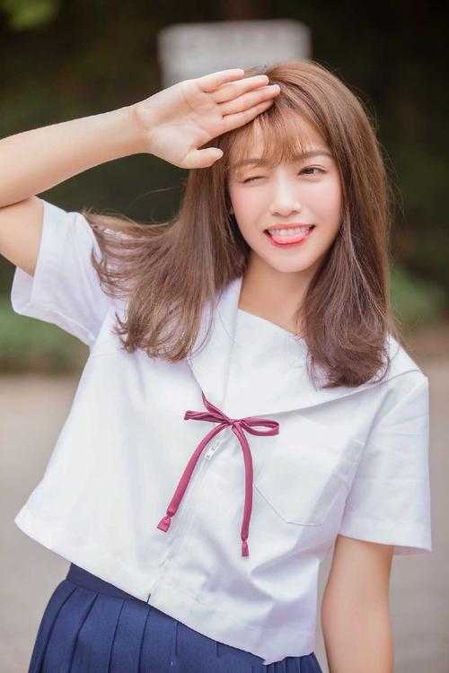 畅销书目丑妃轻狂：绝世医妃美又强