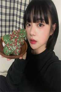 畅销小说推荐穿越年代文，我跟重生的女主抢男人