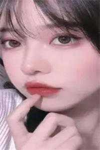 穿越成反派，拒做绿茶校花饭票小说