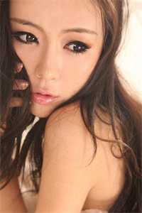 贵妃娘娘风情万种，冷情帝王也沦陷全章节