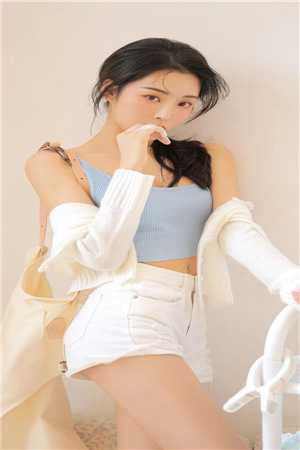 全集退亲后，她被病弱帝王锁腰吻