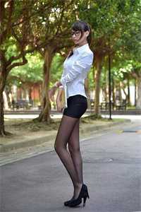 完蛋！娇软嫡女花式开撩，王爷他顶不住了长篇小说