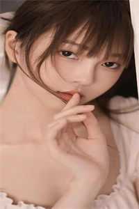 全本小说活成前任白月光后，她桃花朵朵开