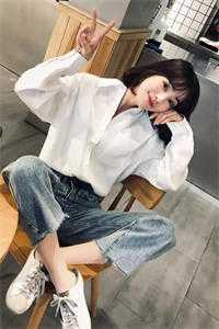 畅读全文活成前任白月光后，她桃花朵朵开