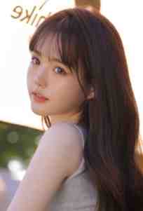 活成前任白月光后，她桃花朵朵开优秀文集