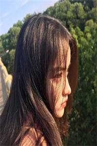 作品搞错了女主竟然看上软萌我