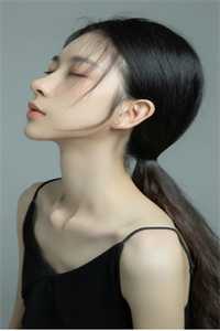 活成前任白月光后，她桃花朵朵开热门小说