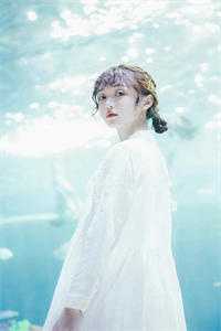 全文活成前任白月光后，她桃花朵朵开