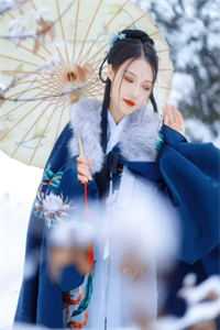 逃不掉！又被皇上锁腰宠了精选篇章阅读