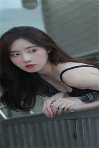 全集小说推荐流落荒岛后，我教女神求生