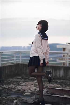 活成前任白月光后，她桃花朵朵开畅销小说