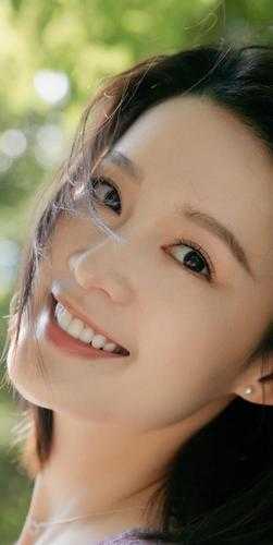 离婚如重生，她带着千亿资产飒爆了畅销书籍