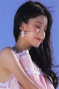 活成前任白月光后，她桃花朵朵开全本阅读