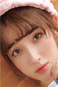 优秀文集活成前任白月光后，她桃花朵朵开