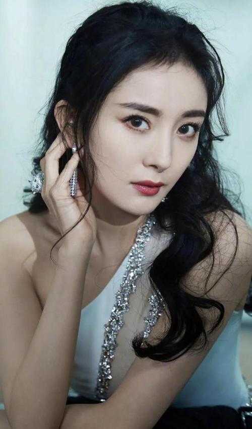 我死在新婚夜后，渣男疯了文章精选