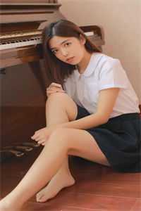 畅销书目穿成大佬的恶毒亲妈