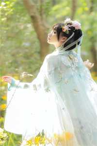 秦初二胖子
