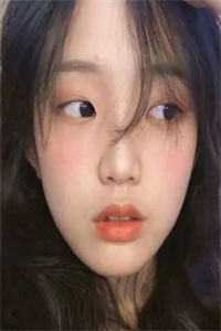 穿成恶毒女配，我陪大佬东山再起已完结