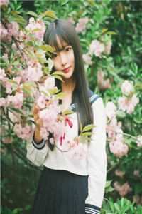 活成前任白月光后，她桃花朵朵开文章精选