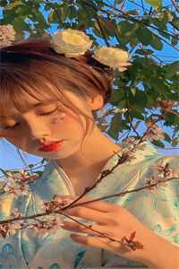活成前任白月光后，她桃花朵朵开全文版