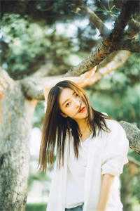 在线阅读我女友清冷白月光？她是病娇财阀