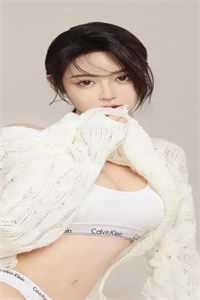 活成前任白月光后，她桃花朵朵开全文版