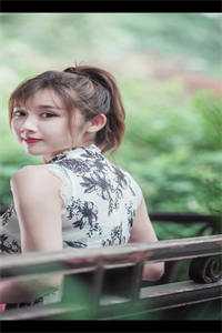 完整文集活成前任白月光后，她桃花朵朵开