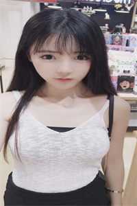 穿越后，他成了女帝的入幕之宾小说