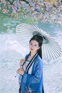 全本小说推荐穿书：穿成了首辅的炮灰原