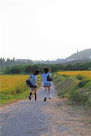全文完结我在女寝当宿管