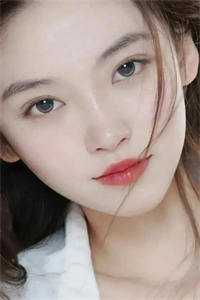 畅销小说心机女扮猪吃老虎，诱王爷沦陷