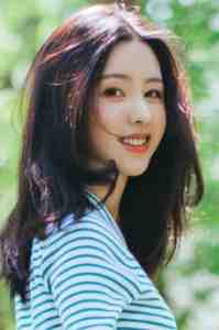 入赘为婿后，他只想吃软饭畅销巨著
