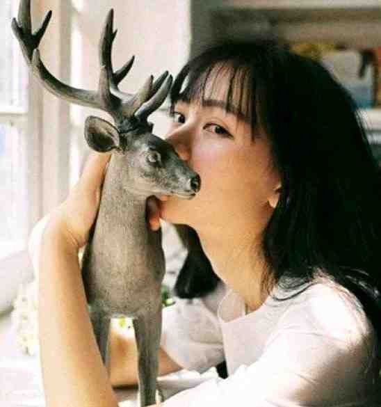 穿越荒年：开局猛打渣女姐姐