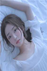 被姐姐抢亲，嫁进大杂院签到躺赢