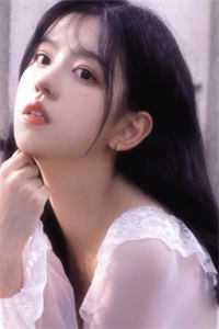 穿越后，从扮演卡芙卡开始