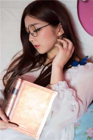 嫁给军阀大佬后，美千金她要离婚畅销书目