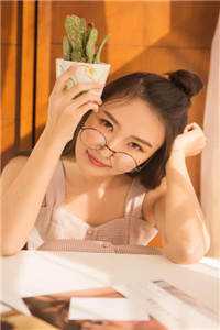 抽卡：我获得神级天赋短篇小说
