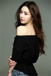 全本小说阅读活成前任白月光后，她桃花朵朵开