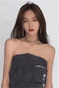 精品校园：乖戾车手甘愿为我折服