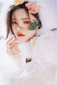 刚离婚，女大佬就叫我老公精品小说
