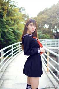 精品全集趁商业女王青涩，我要压她一筹！