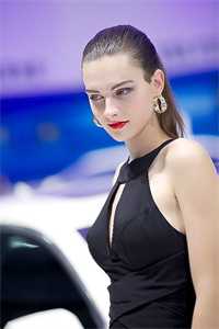 长篇小说女儿摔死时，老公在哄青梅开心